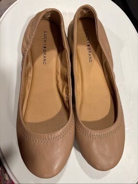 Lucky Brand Nude Tan Leather Ballet Flats